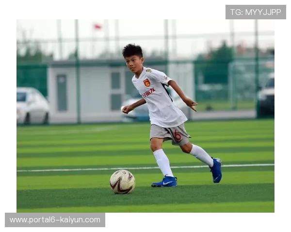 法甲青年联赛决赛：梯队人才培养成果展示